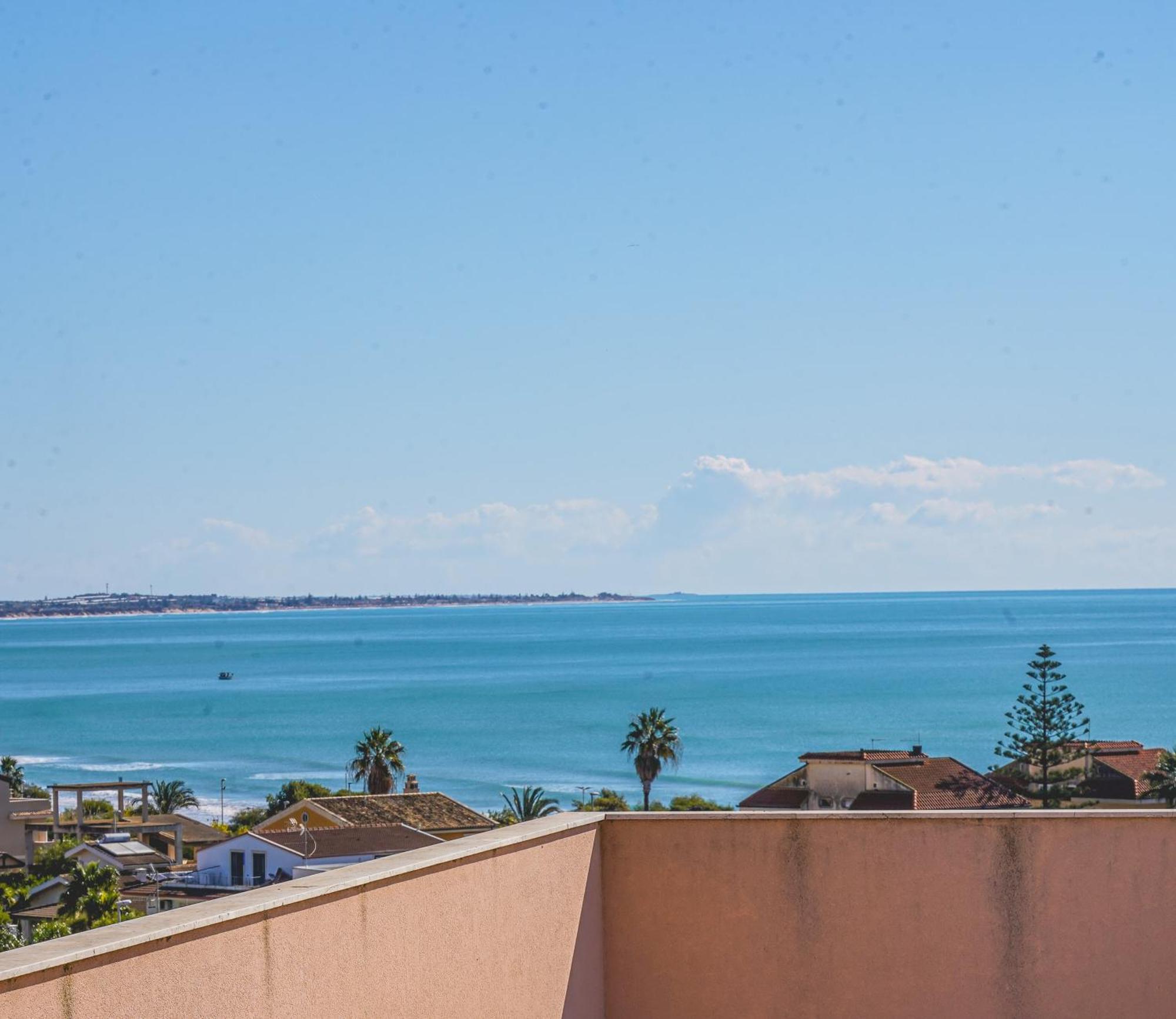 Apartamento Attico Terrazza Cielomare Seaview Pozzallo Exterior foto